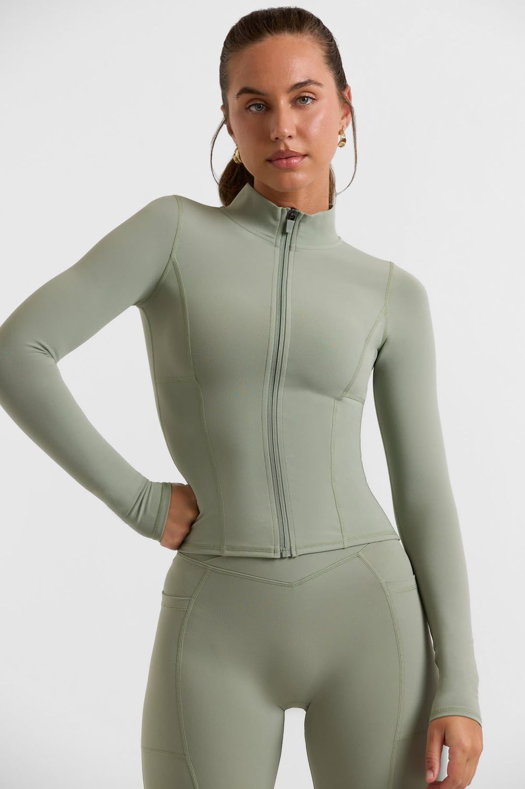 ACTIVEWEAR Image